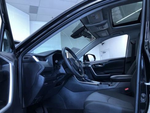 Certified 2025 Toyota RAV4 XLE w/ Convenience Package AWD/4WD image 10