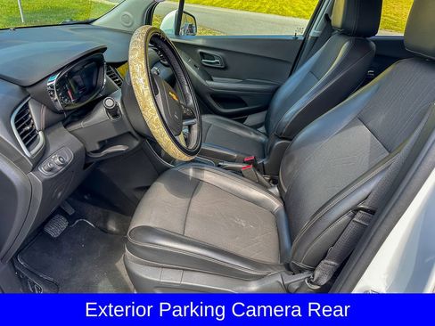 Used 2019 Chevrolet Trax LT w/ LT Convenience Package AWD/4WD image 7