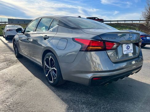 Used 2023 Nissan Altima 2.5 SR image 5