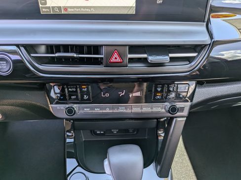 Certified 2026 Kia Seltos S FWD image 25