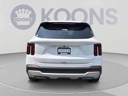 New 2026 Kia Sorento LX FWD image 5