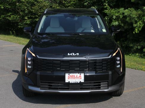 New 2026 Kia Sportage EX AWD/4WD image 2