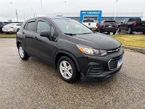 Used 2020 Chevrolet Trax LS w/ Tint and Cruise Package FWD image 2