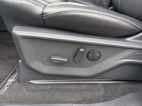 Used 2025 Ford Expedition Max Platinum image 10