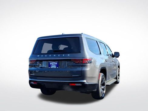 Used 2022 Jeep Wagoneer Series II image 3