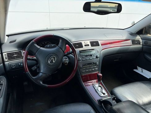 Used 2003 Lexus ES 330 FWD image 4