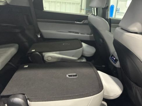 Used 2024 Hyundai Palisade SEL FWD image 31