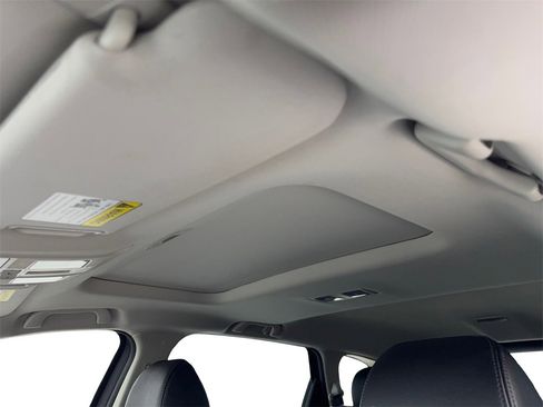 Used 2023 MAZDA CX-9 Touring image 72