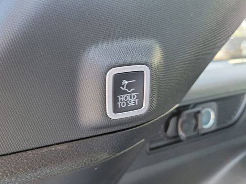 New 2025 Jeep Grand Cherokee Altitude image 22