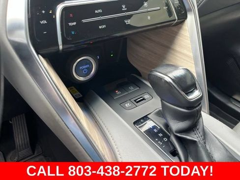 Used 2021 Toyota Venza XLE w/ Softex Package AWD/4WD image 27