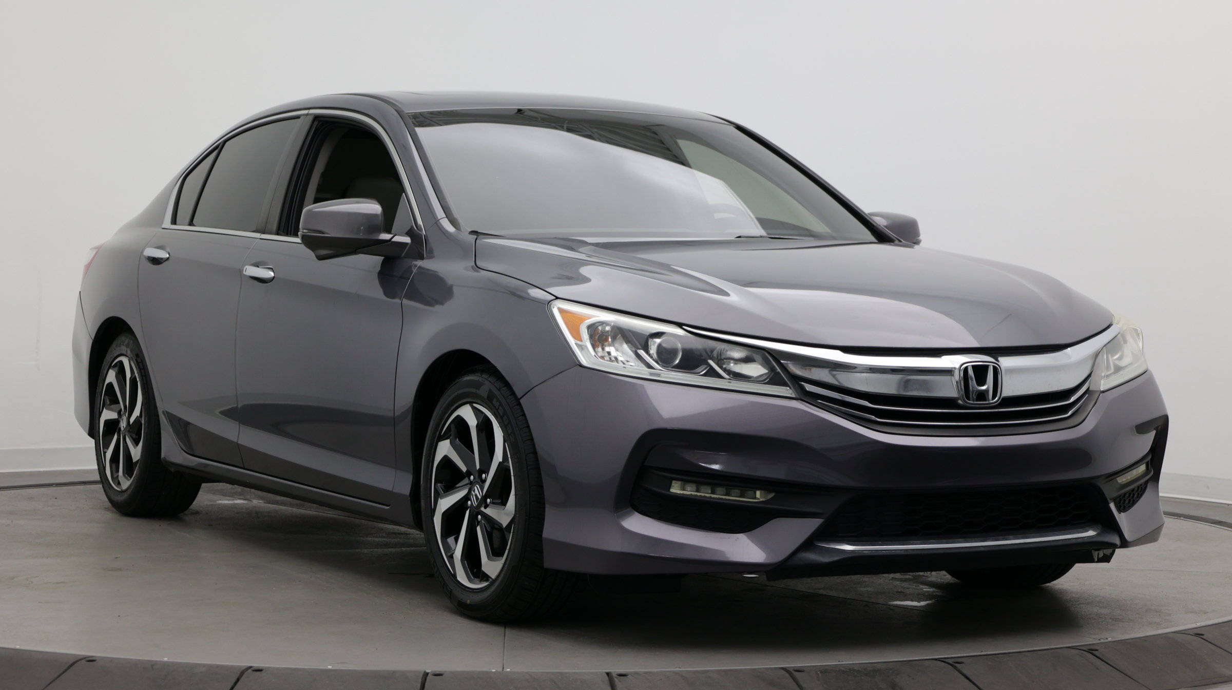 Used 2016 Honda Accord EX-L image 3