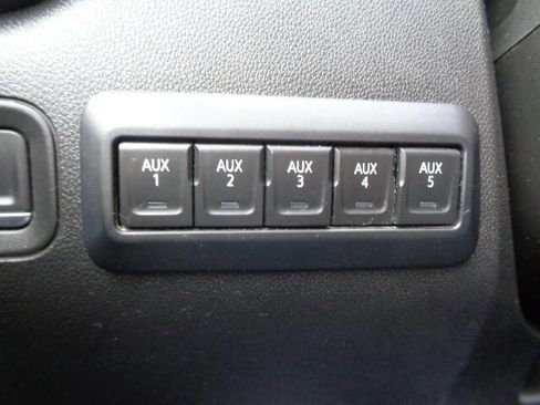 Used 2023 Chevrolet Silverado 2500 LT image 19