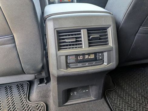 Used 2023 Volkswagen Atlas SEL image 16