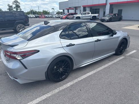Used 2023 Toyota Camry XSE image 17