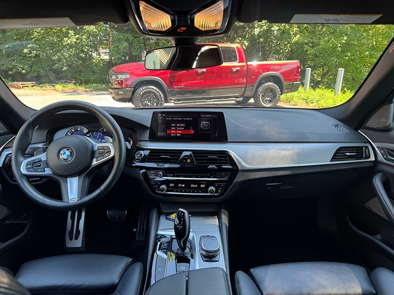 Used 2019 BMW 530i w/ M Sport Package RWD image 10