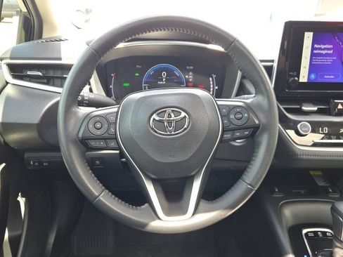 Used 2024 Toyota Corolla XLE FWD image 2