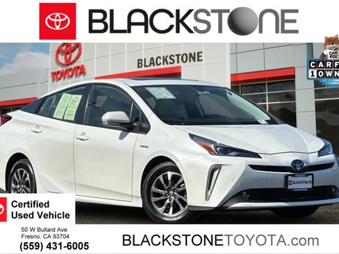 Certified 2022 Toyota Prius XLE w/ Premium Convenience Package FWD image 1