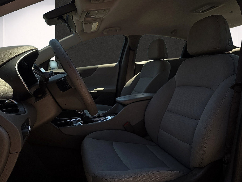 Used 2025 Chevrolet Malibu LT FWD image 12