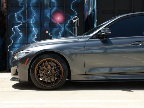 Used 2017 BMW 340i Sedan RWD image 27
