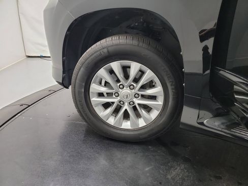 Used 2019 Lexus GX 460 image 30