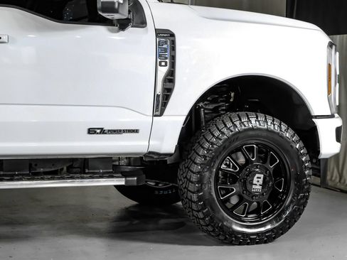 Used 2026 Ford F350 Lariat AWD/4WD image 8
