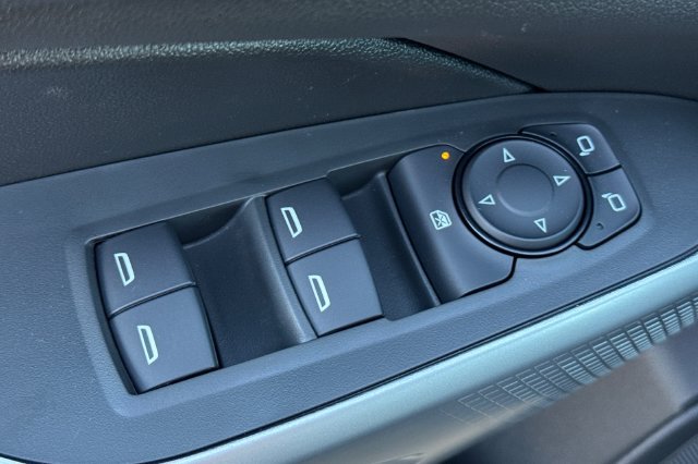 New 2026 Chevrolet Trax RS w/ Sunroof Package FWD image 18