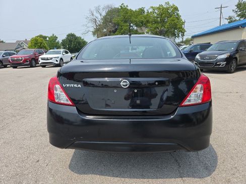 Used 2016 Nissan Versa S FWD image 7