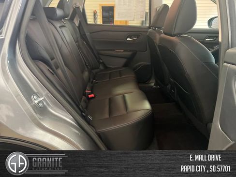 Used 2026 Nissan Rogue SL AWD/4WD image 33