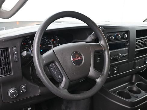 Used 2024 GMC Savana 2500 w/ Driver Convenience Package image 18