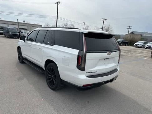 Used 2021 Cadillac Escalade ESV Sport Platinum image 15