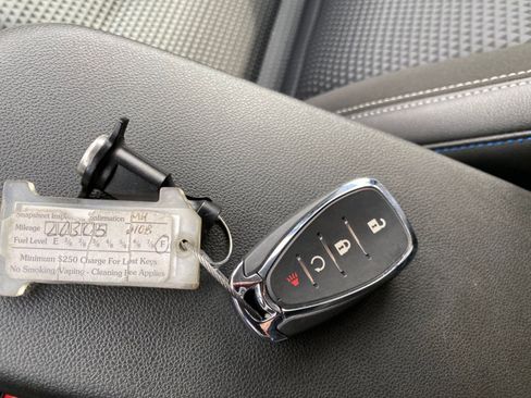 Used 2025 Chevrolet Trax LT w/ LT Convenience Package image 21