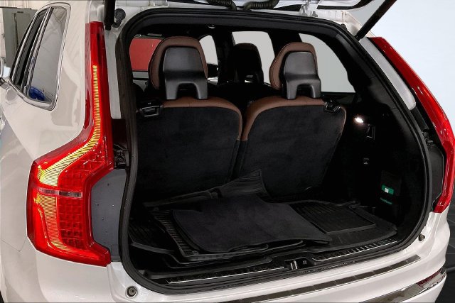 Certified 2024 Volvo XC90 B5 Plus w/ Protection Package Premier AWD/4WD image 6