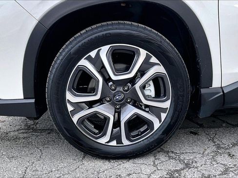 Certified 2024 Subaru Ascent Limited w/ Technology Package image 17