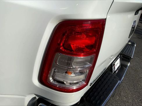 Used 2024 RAM 3500 Big Horn image 26