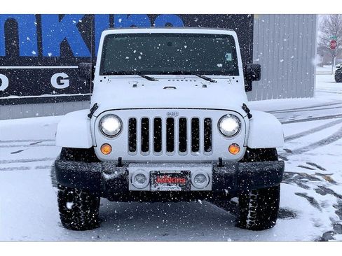 Used 2017 Jeep Wrangler Unlimited Sahara w/ LED Lighting Group image 3