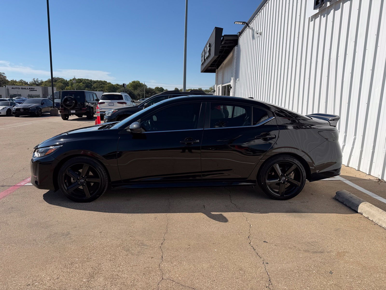 Used 2024 Nissan Sentra SR FWD image 3