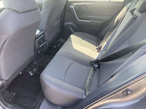 Used 2022 Toyota RAV4 LE FWD image 14