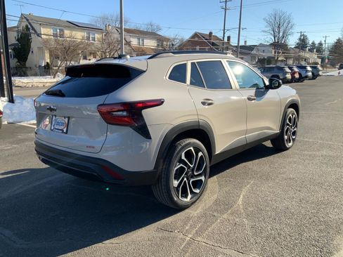 New 2026 Chevrolet Trax RS image 7