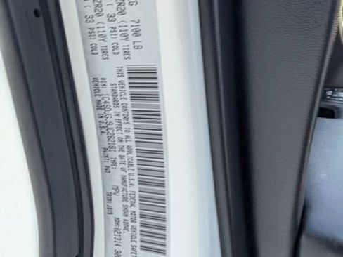 Used 2018 Dodge Durango SRT w/ SRT Interior Appearance Group image 40