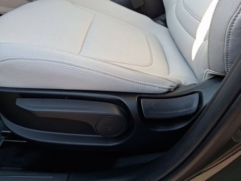 Used 2026 Hyundai Tucson SE FWD image 14