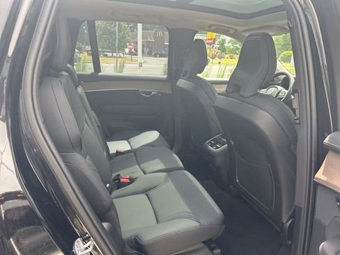 Certified 2025 Volvo XC90 B6 Plus AWD/4WD image 13