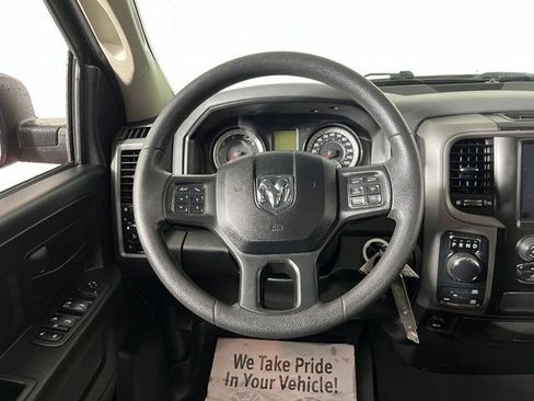 Used 2019 RAM 1500 Express w/ Express Value Package AWD/4WD image 19