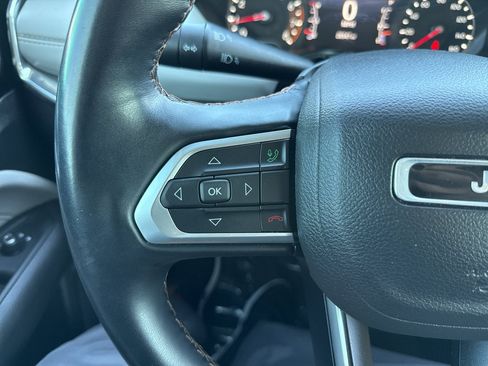 Used 2022 Jeep Compass Limited AWD/4WD image 17