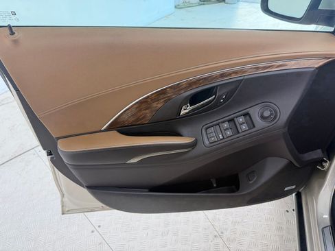 Used 2014 Buick LaCrosse Premium w/ Driver Confidence Package FWD image 13