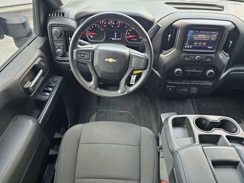 Used 2022 Chevrolet Silverado 2500 Custom w/ Custom Convenience Package AWD/4WD image 14