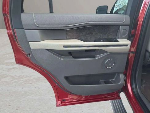 Used 2019 Ford Expedition Limited w/ Equipment Group 302A image 26