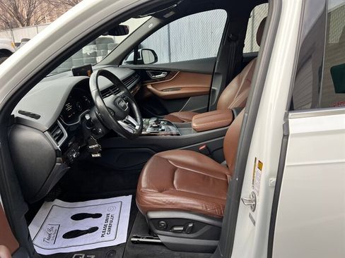 Used 2017 Audi Q7 3.0T Premium Plus w/ Premium Plus Package image 17