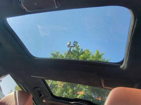 Used 2018 BMW 750i xDrive image 20