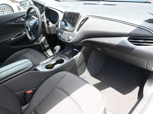 Used 2024 Chevrolet Malibu LT FWD image 31