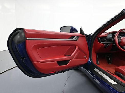 Used 2021 Porsche 911 Carrera S image 13